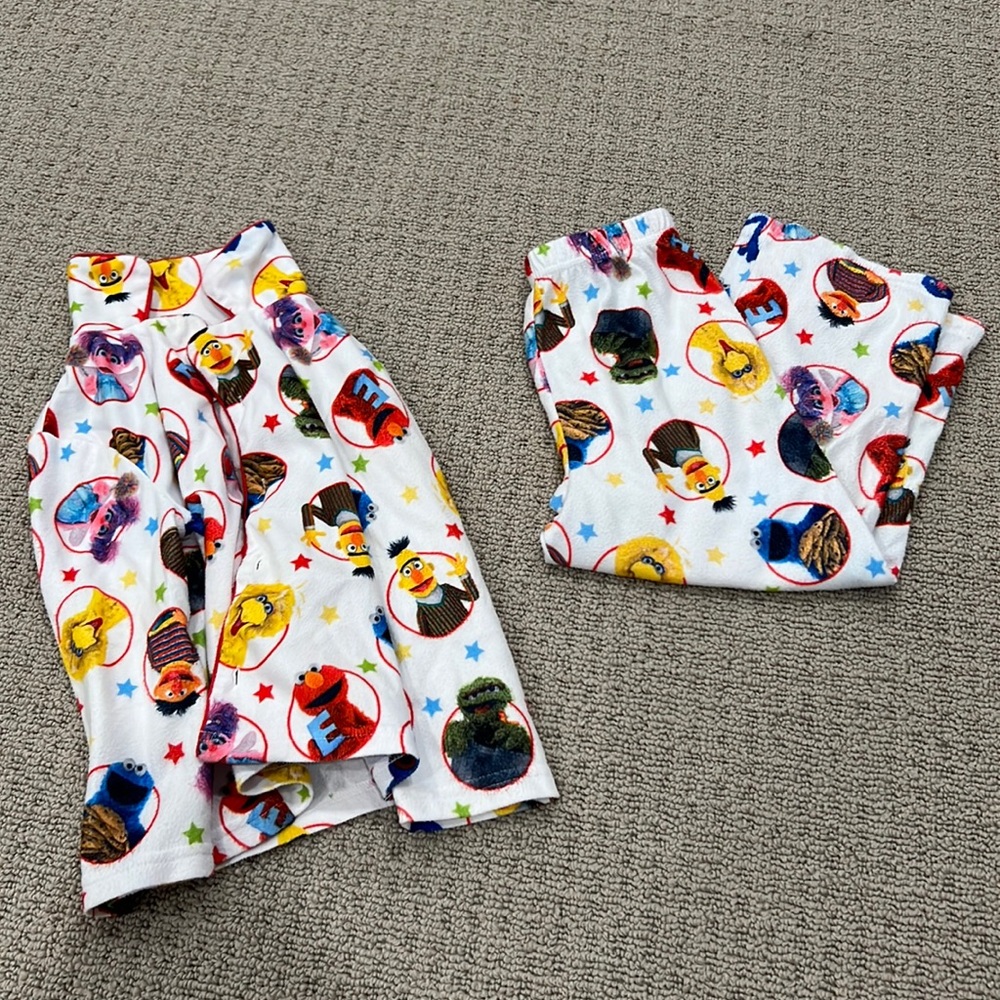 Sesame Street fuzzy PJ set!